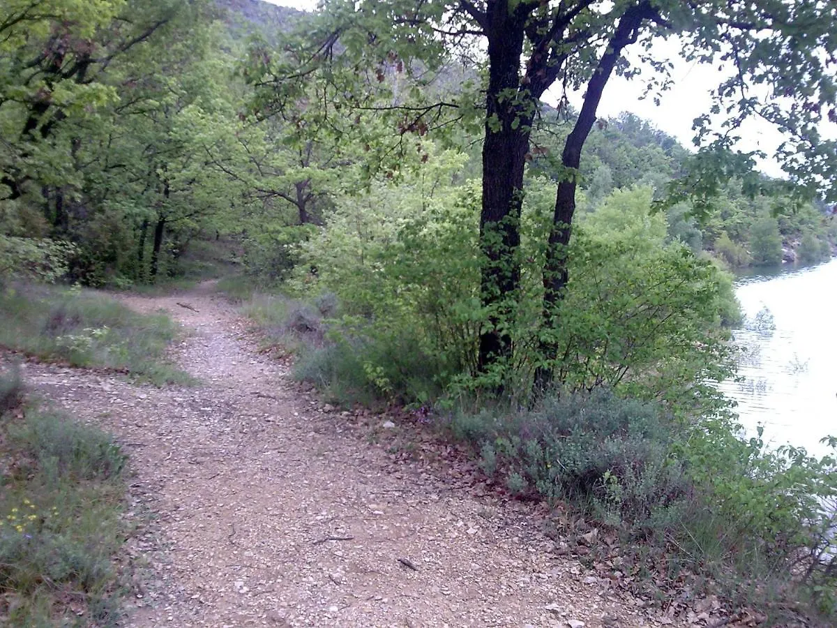 Gite Provence Luberon -Paca- Acces Pmr-Ancv Revest-des-Brousses 0*,  Francja
